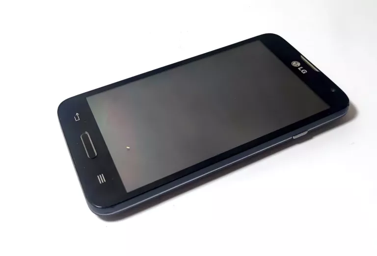 TELEFON LG -D320 OPIS