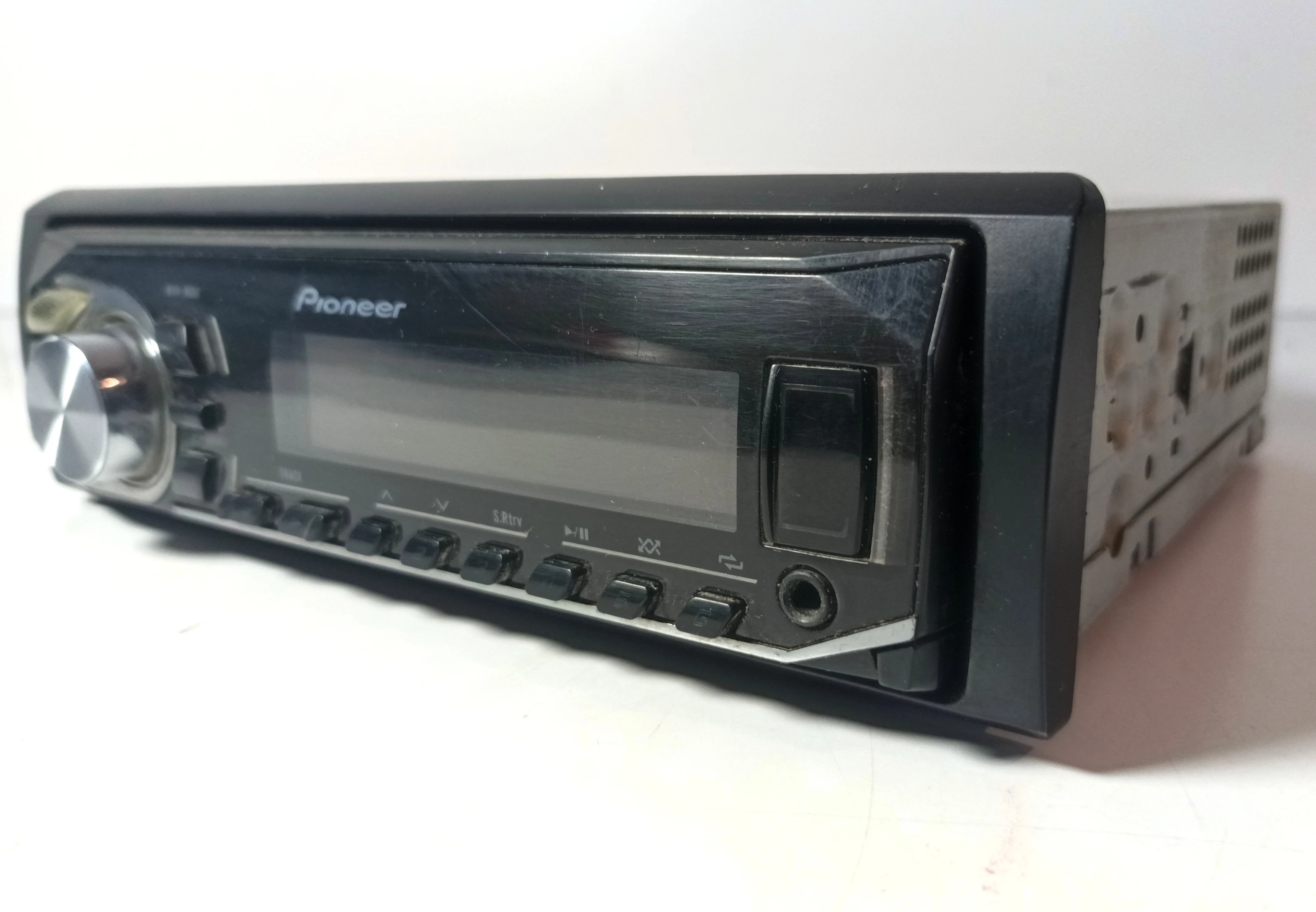 radio-samochodowe-pioneer-typ-samochodu-samochody-osobowe