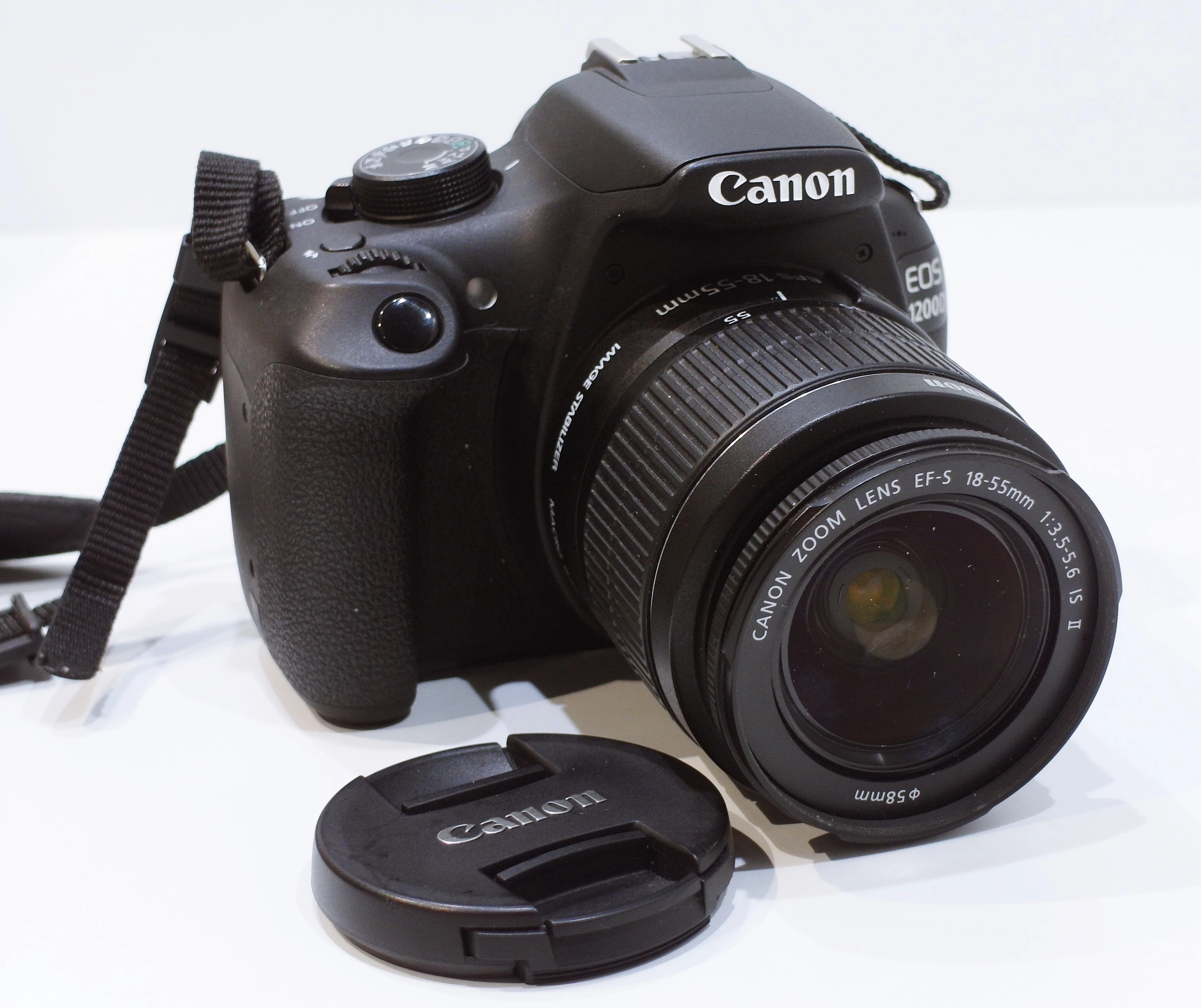 aparat-canon-eos-1200d-w-zestawie-korpus-obiektyw