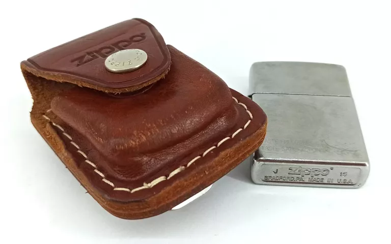 ZAPALNICZKA ZIPPO W SKÓRZANYM POKROWCU