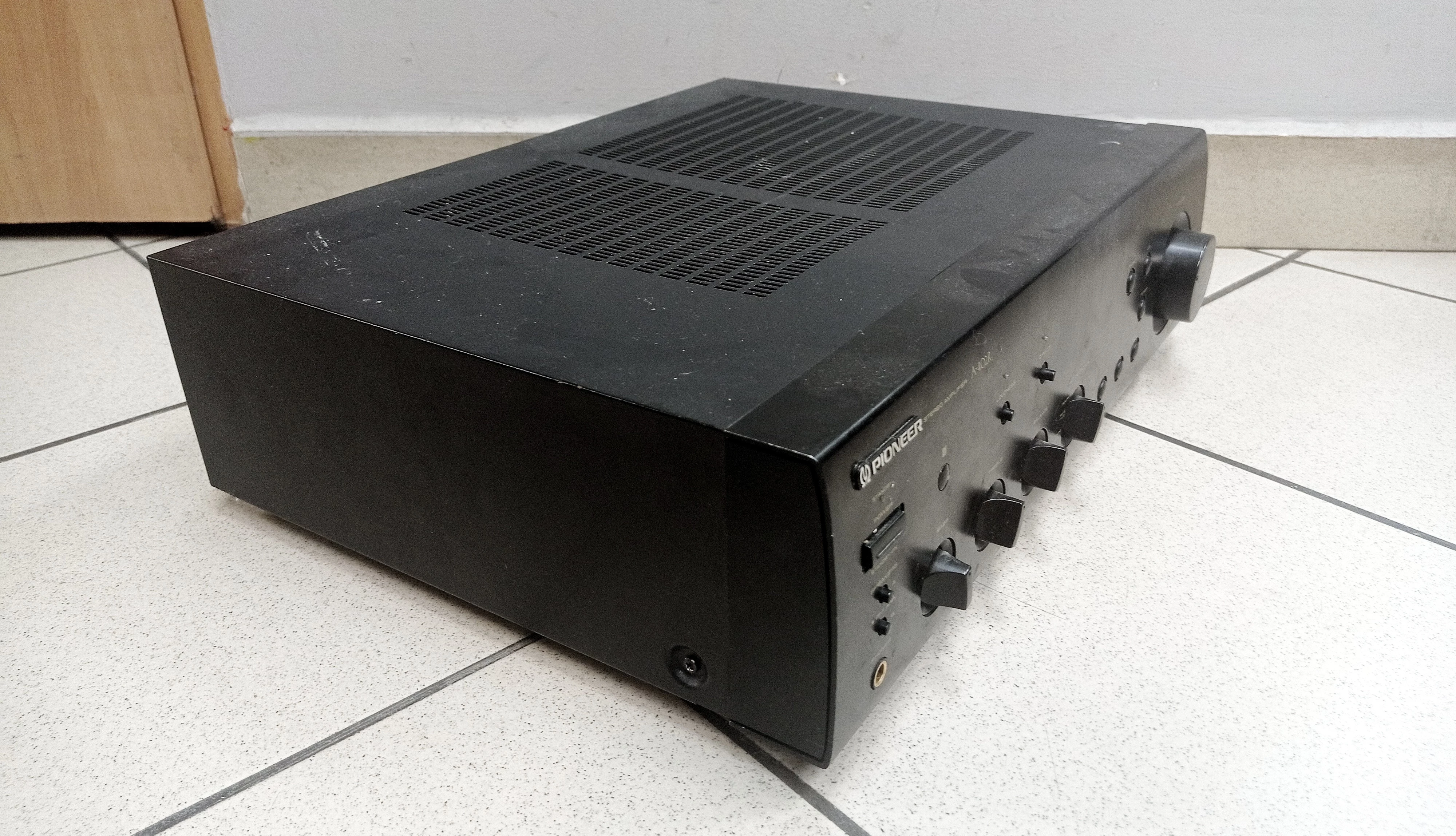 wzmacniacz-pioneer-a-402r-liczba-kanalow-1