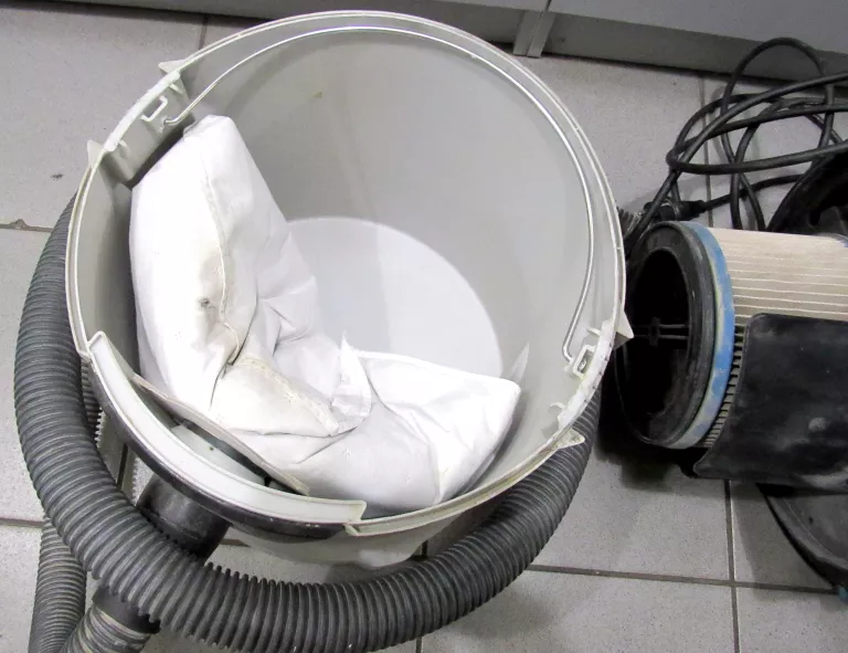 odkurzacz-przemyslowy-makita-vc2512l-zelazna-67-warszawa