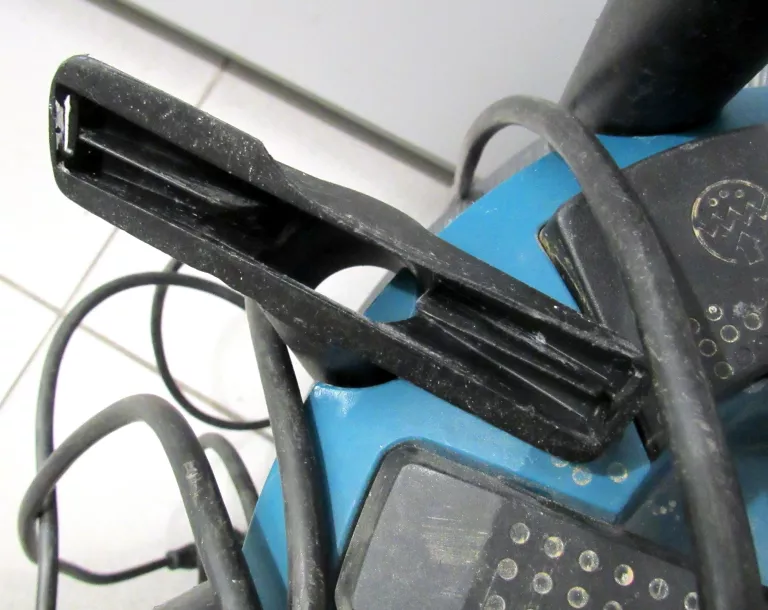 odkurzacz-przemyslowy-makita-vc2512l-pojemnosc-zbiornika-25