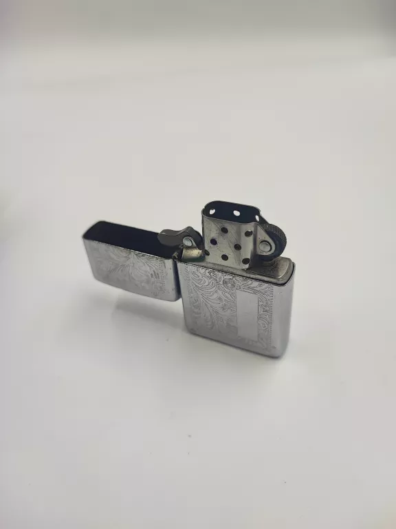 ZAPALINCZKA ZIPPO BRADFORD