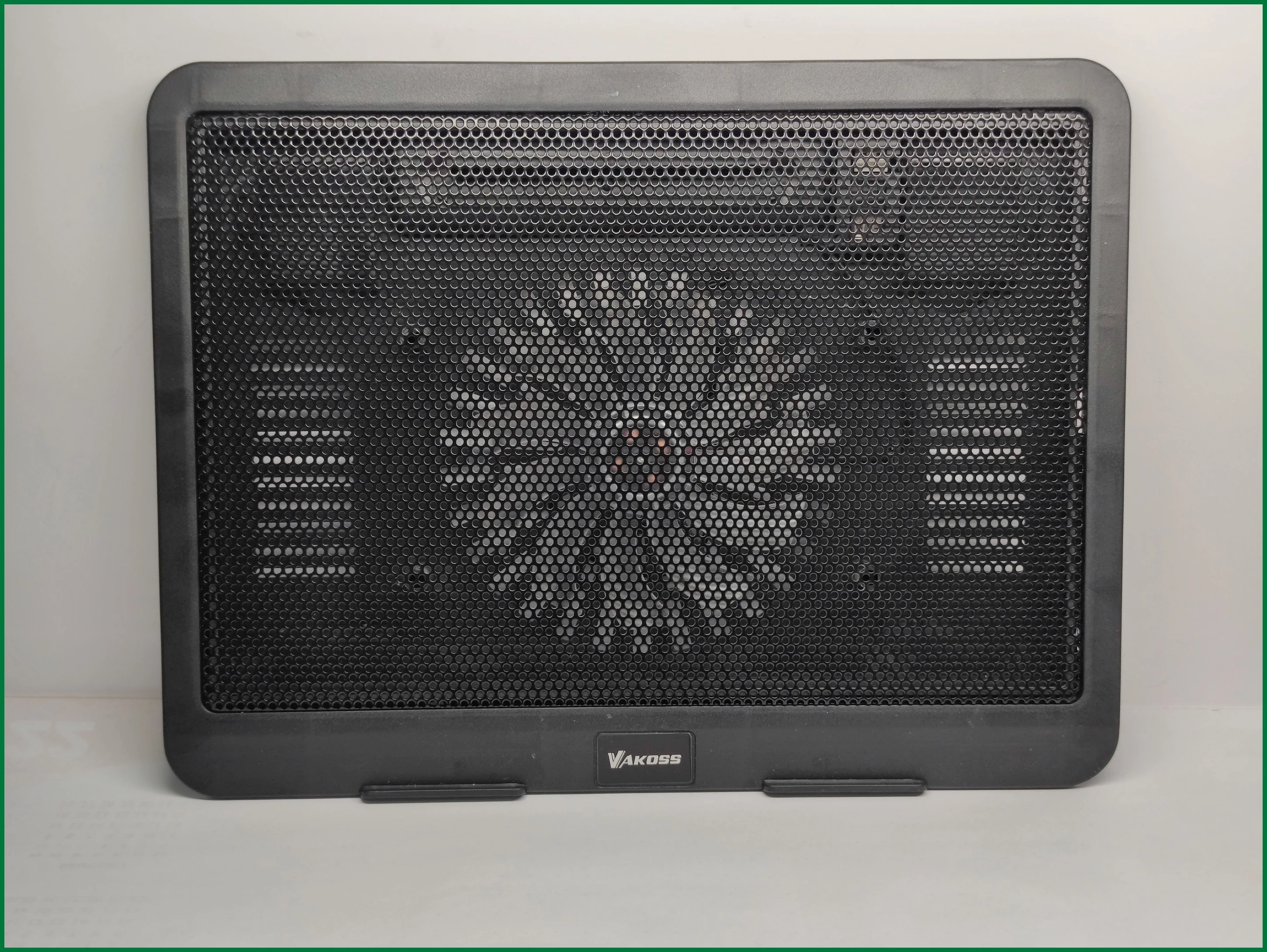 podkladka-chlodzaca-pod-laptopa-vakoss-lf-2466k-kod-producenta-lf-2466k