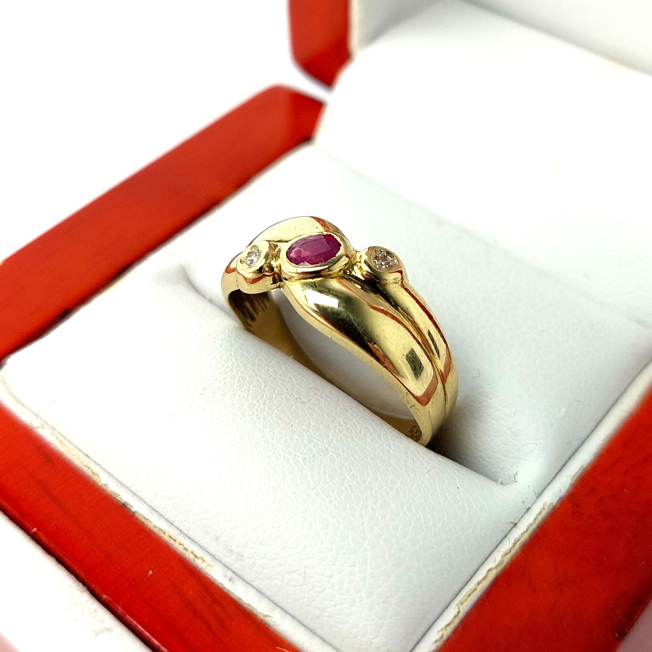 zloty-pierscionek-z-rubinem-294g-slowackiego-68-warszawa