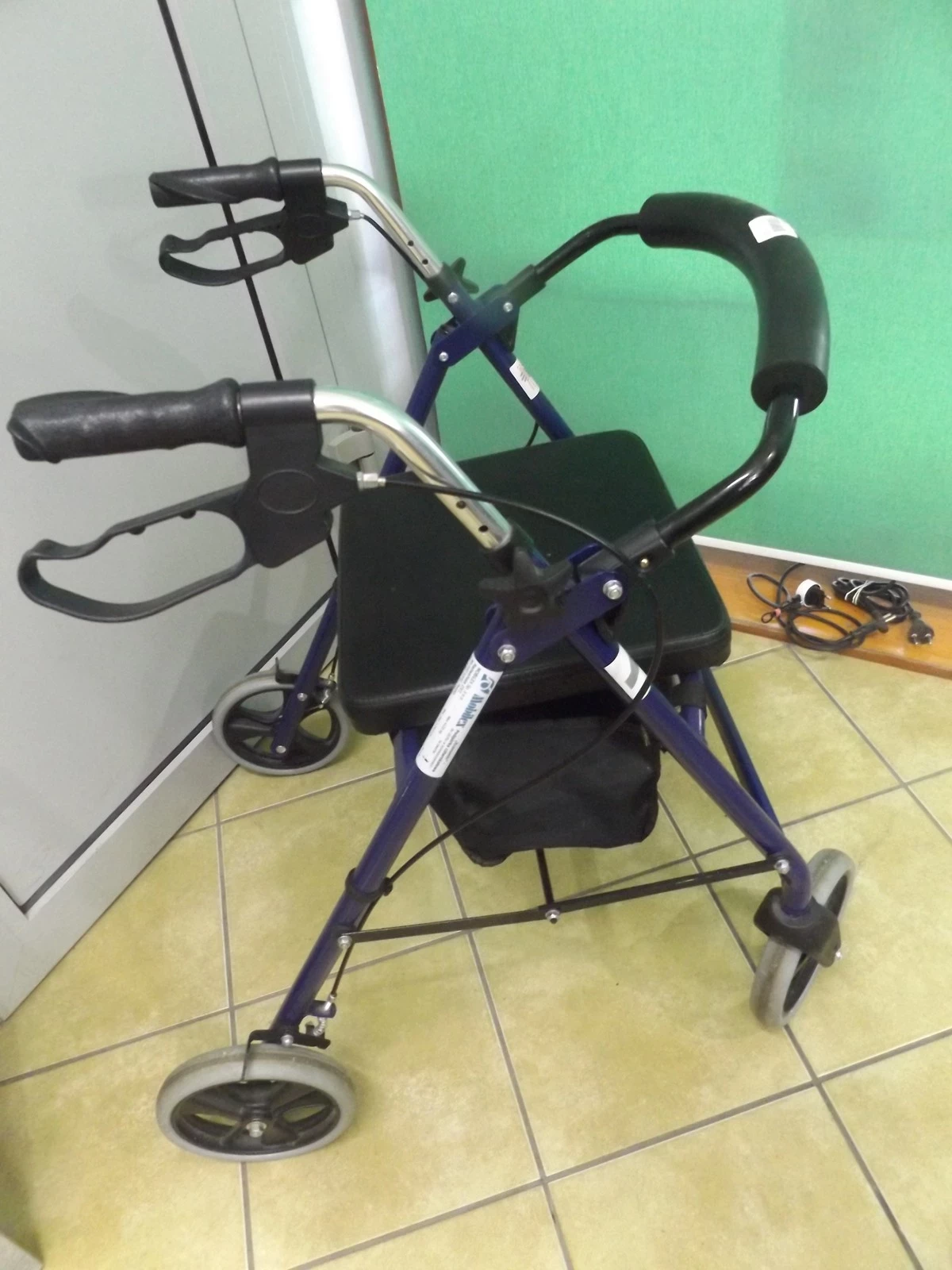 podporka-czterokolowa-economic-mobilex-z-siedzisk-kasprowicza-8-lidzbark