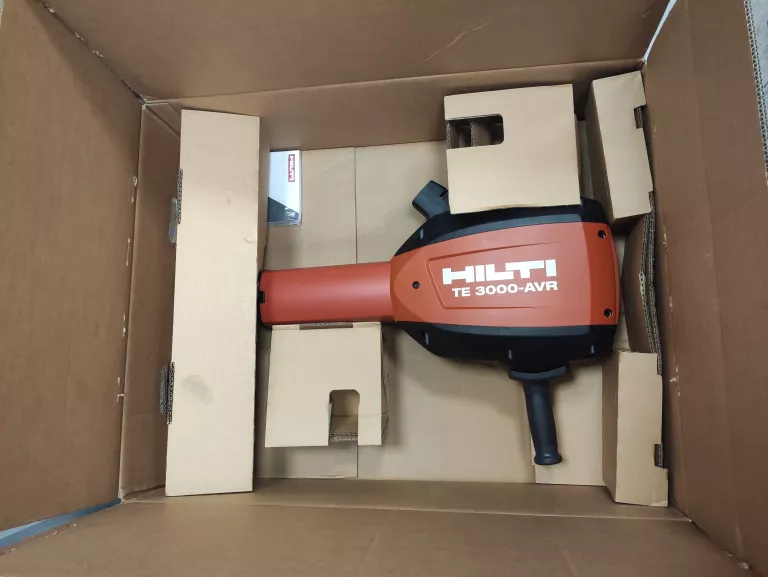 JAK NOWY MŁOT UDAROWY DŁUTUJĄCY HILTI TE 3000-AVR