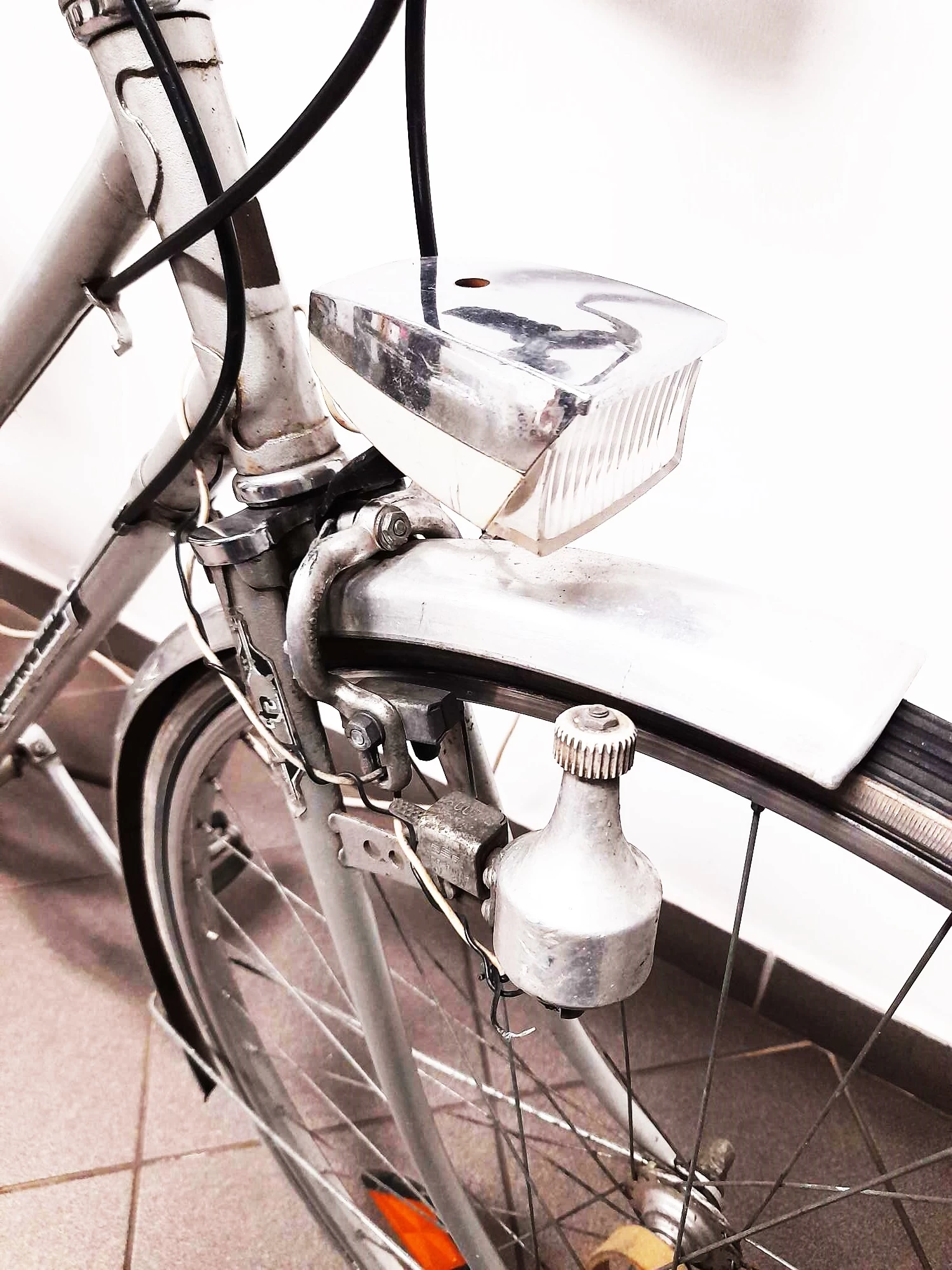 rower-favorit-28-pedaly-platformowe