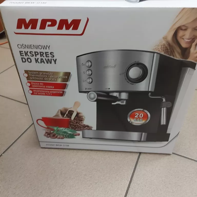 CIŚNIENIOWY EKSPRES DO KAWY MPM BKW-01M