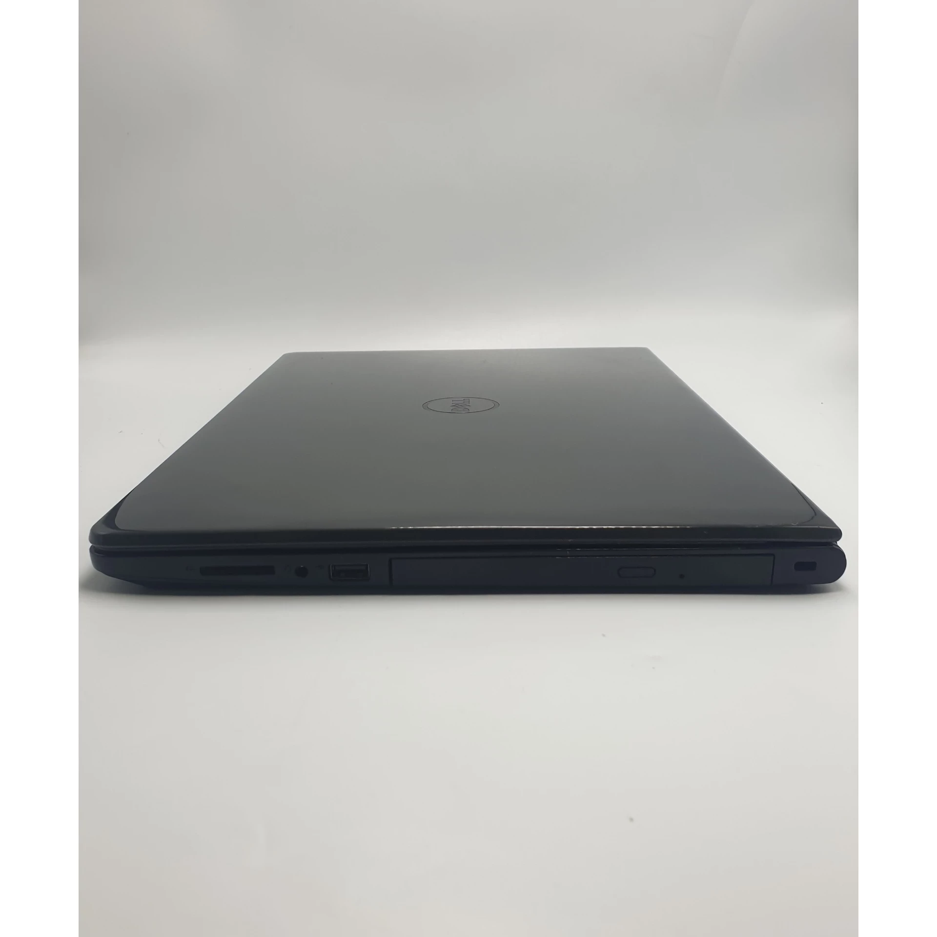 dell-inspiron-15-3000-8256gb-i7-156-polecam-kod-producenta-i15-3000558tfsadxbb-8gb-256ssd