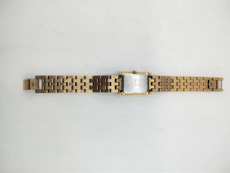 zegarek-timex-polecam-ksztalt-koperty-prostokatna