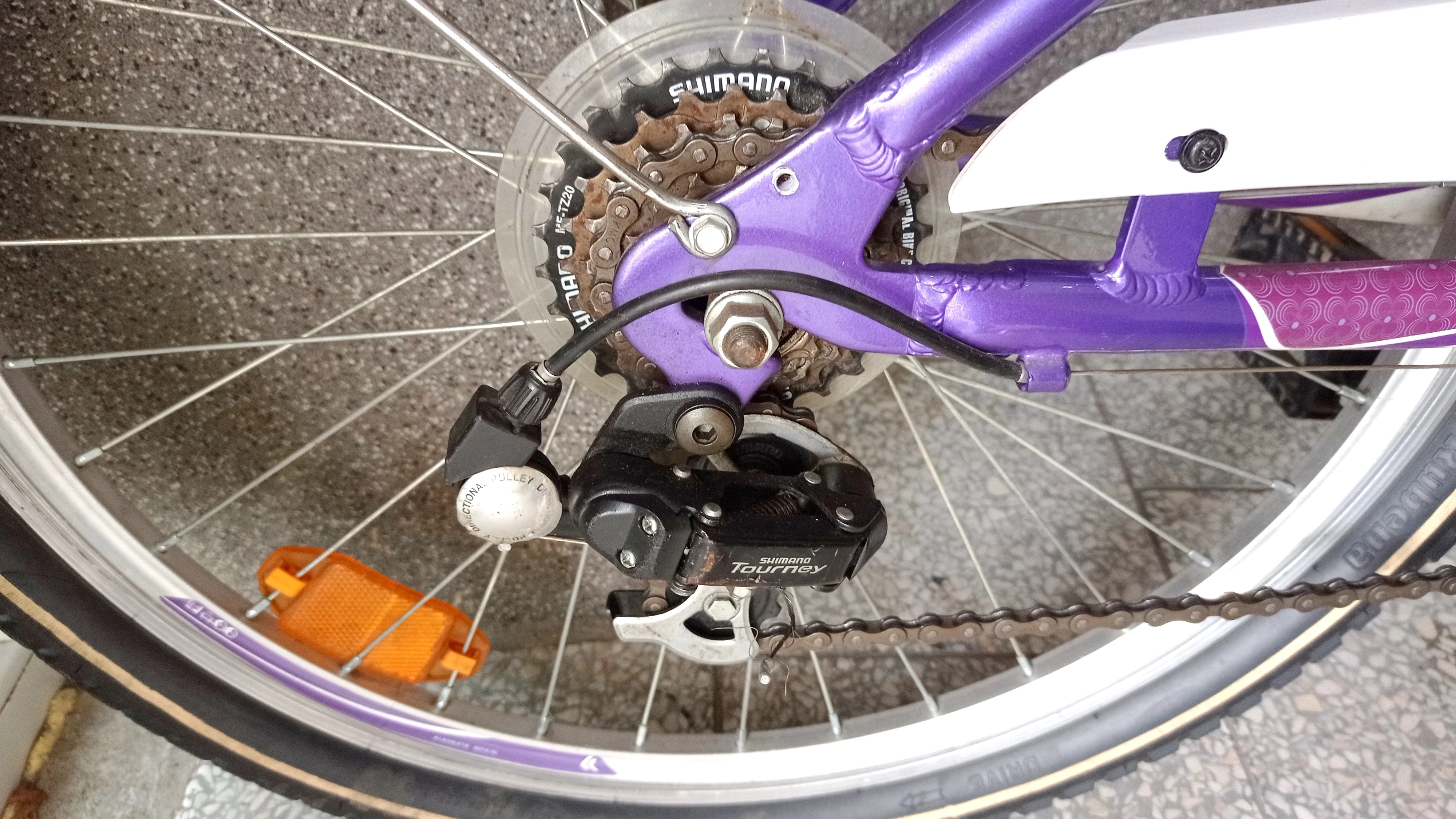 ladny-rower-dziewczecy-kross-emilia-24-wiek-dziecka-12-lat