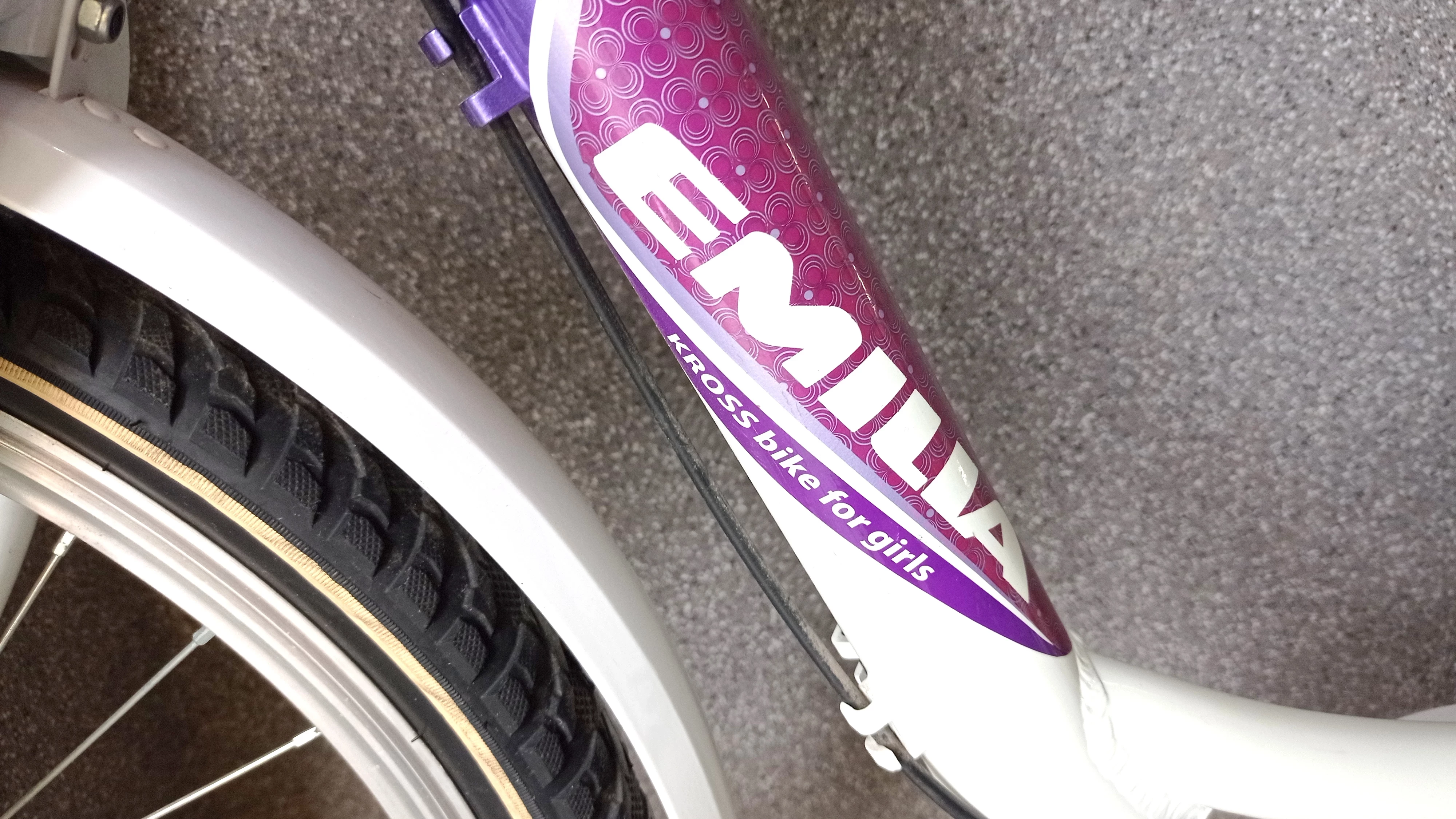 ladny-rower-dziewczecy-kross-emilia-24-rozmiar-ramy-brak-informacji