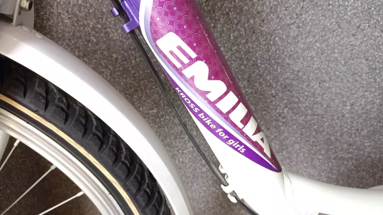 ladny-rower-dziewczecy-kross-emilia-24-rozmiar-ramy-brak-informacji