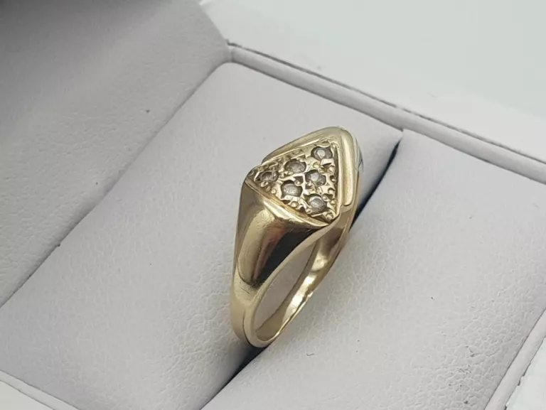 zloty-pierscionek-z-cyrkoniami-585-374g-r17-waga-374