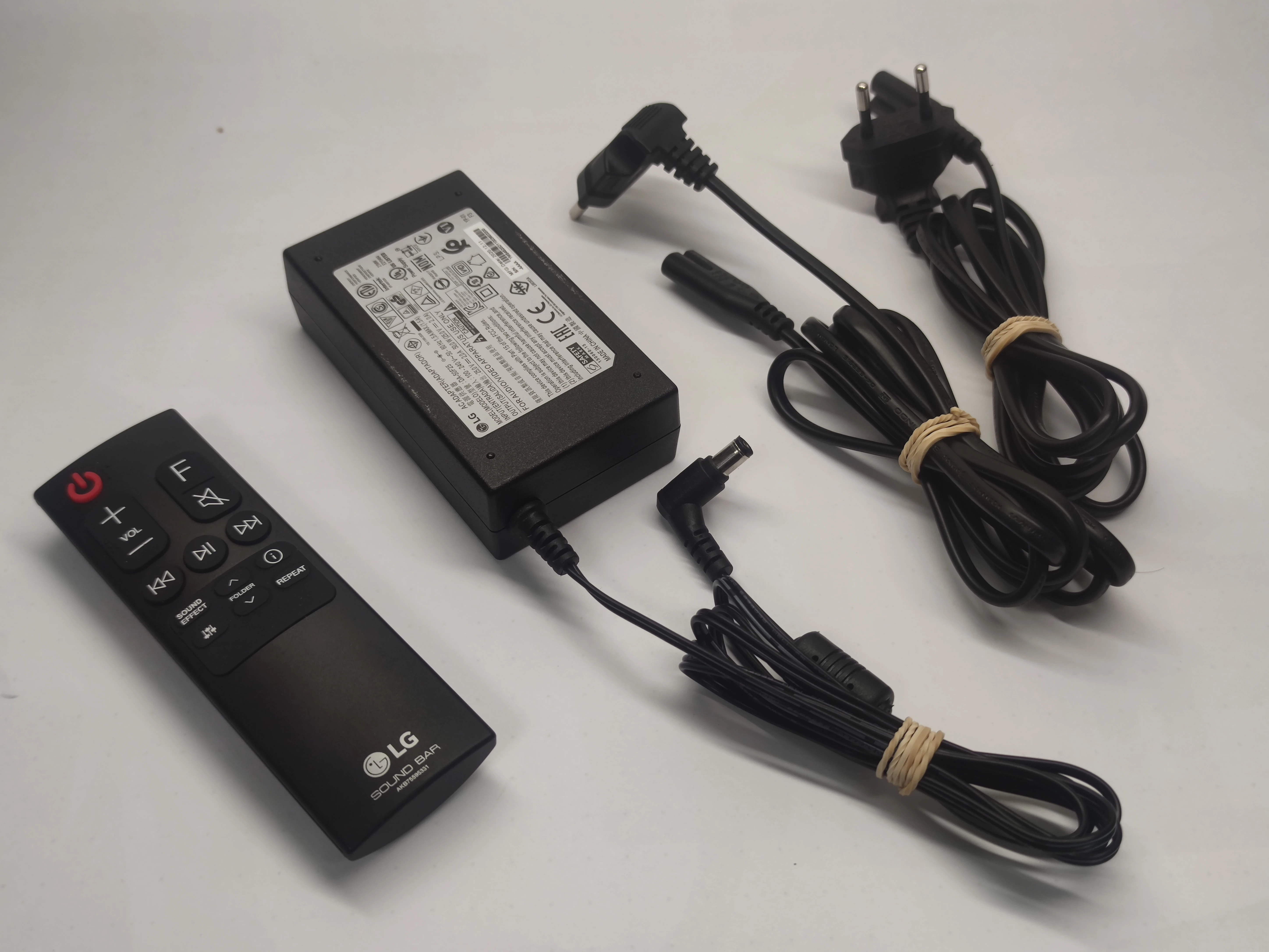 soundbar-lg-sl8y-dolby-atmos-stan-uzywany