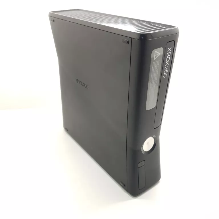 XBOX 360 S MEGA ZESTAW, KINECT, 2 PADY, 3 GRY
