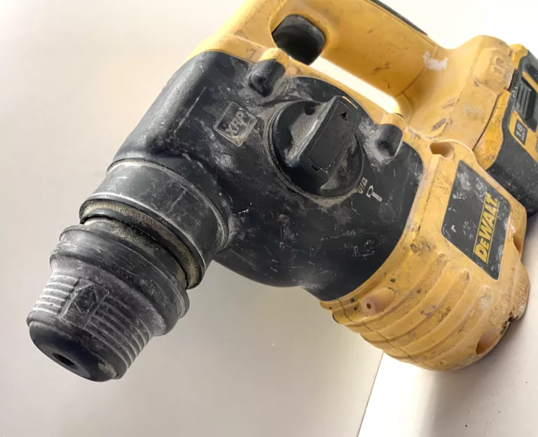MŁOTOWIERTARKA DEWALT DC 212 +AKU BEZ ŁADOWARKI