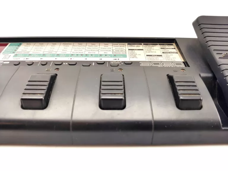 MULTIEFEKT GITAROWY ZOOM PLAYER 3030