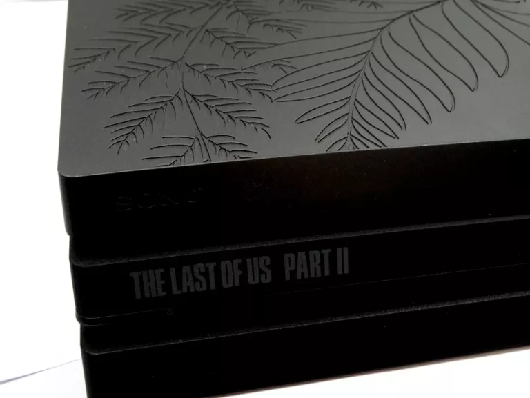 SONY PS4 PRO 1TB THE LAST OF US II LIMITED EDITIO