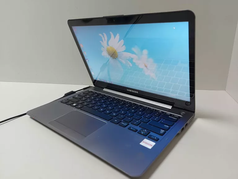 laptop-samsung-np535u3c-hybrid-amd-a6-4455m-opis-wodna-17-chelmno