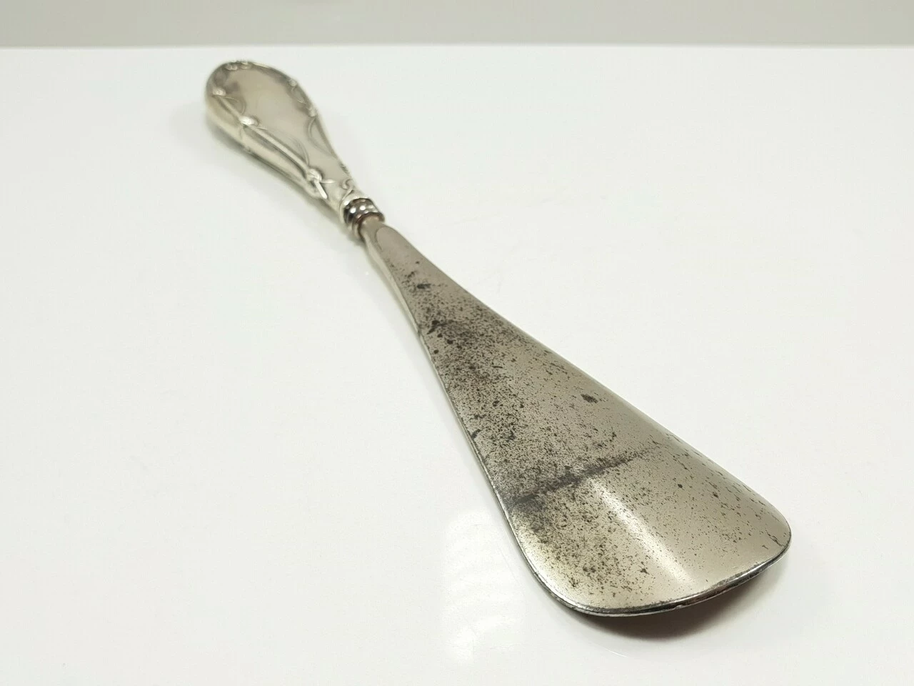 srebrna-lyzka-do-butow-stan-do-renowacji