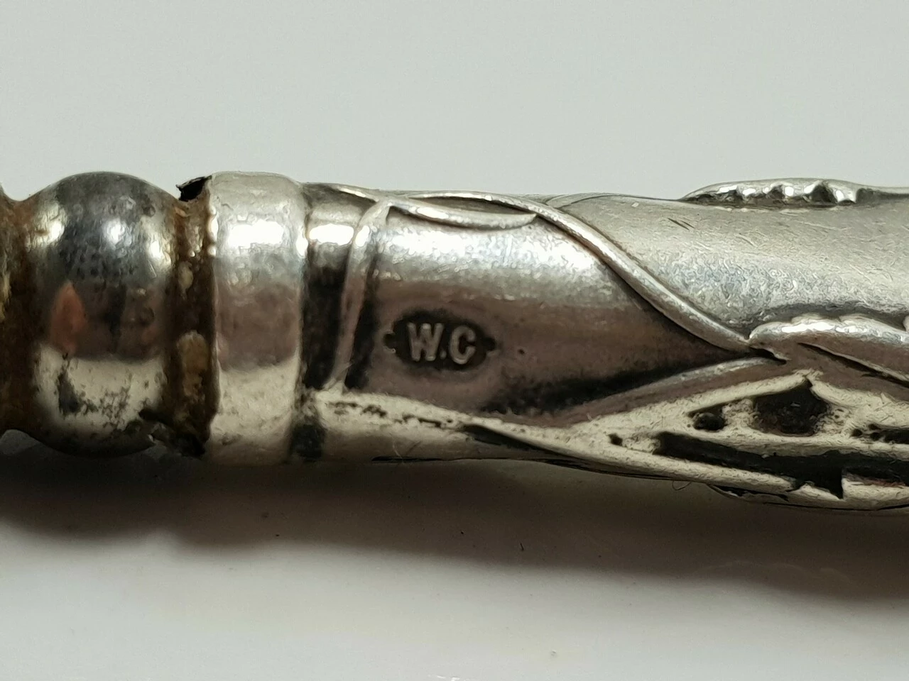 srebrna-lyzka-do-butow-3-maja-48-poznan-ska-x