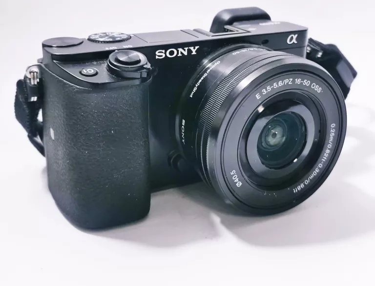 APARAT SONY A6100