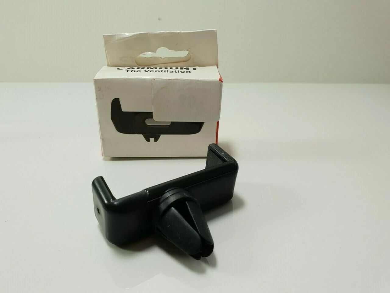 uchwyt-samochodowy-na-telefon-na-wentylacje-vega-ean-gtin-5905858010629