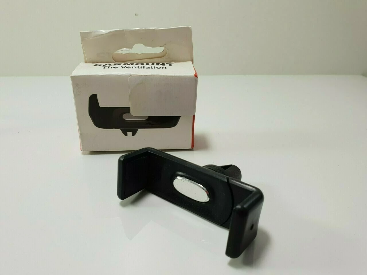 uchwyt-samochodowy-na-telefon-na-wentylacje-vega-polna-28-poznan-ska-x