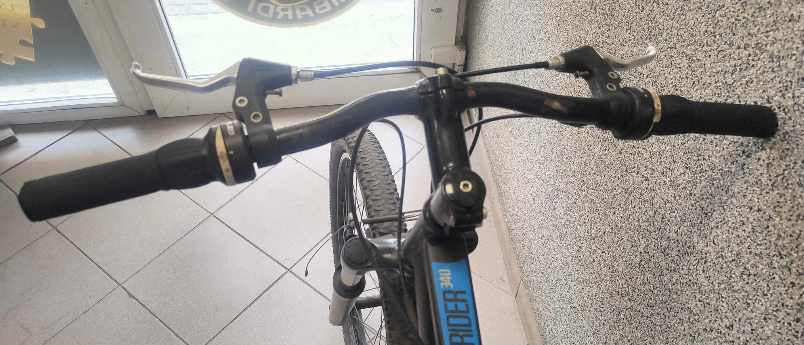 rower-btwin-rockrider-340-czarny-26-stan-uzywany