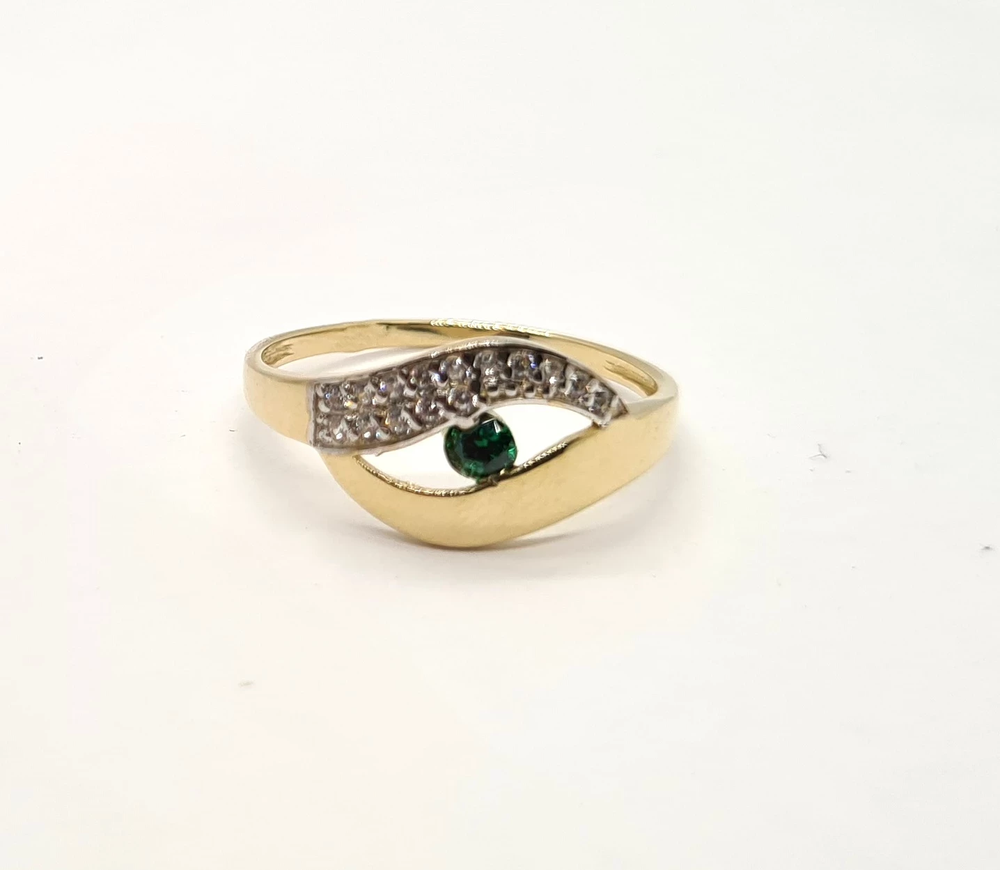 przepiekny-pierscionek-z-zielona-cyrkonia-pr-585-stan-uzywany