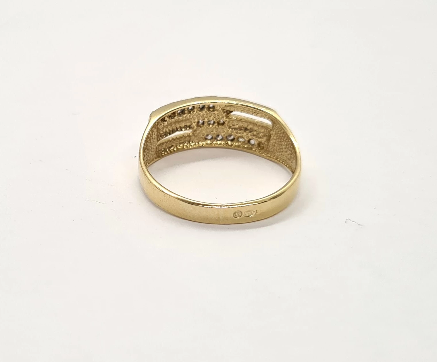 cudny-zloty-pierscionek-z-cyrkoniami-pr-585-stan-uzywany