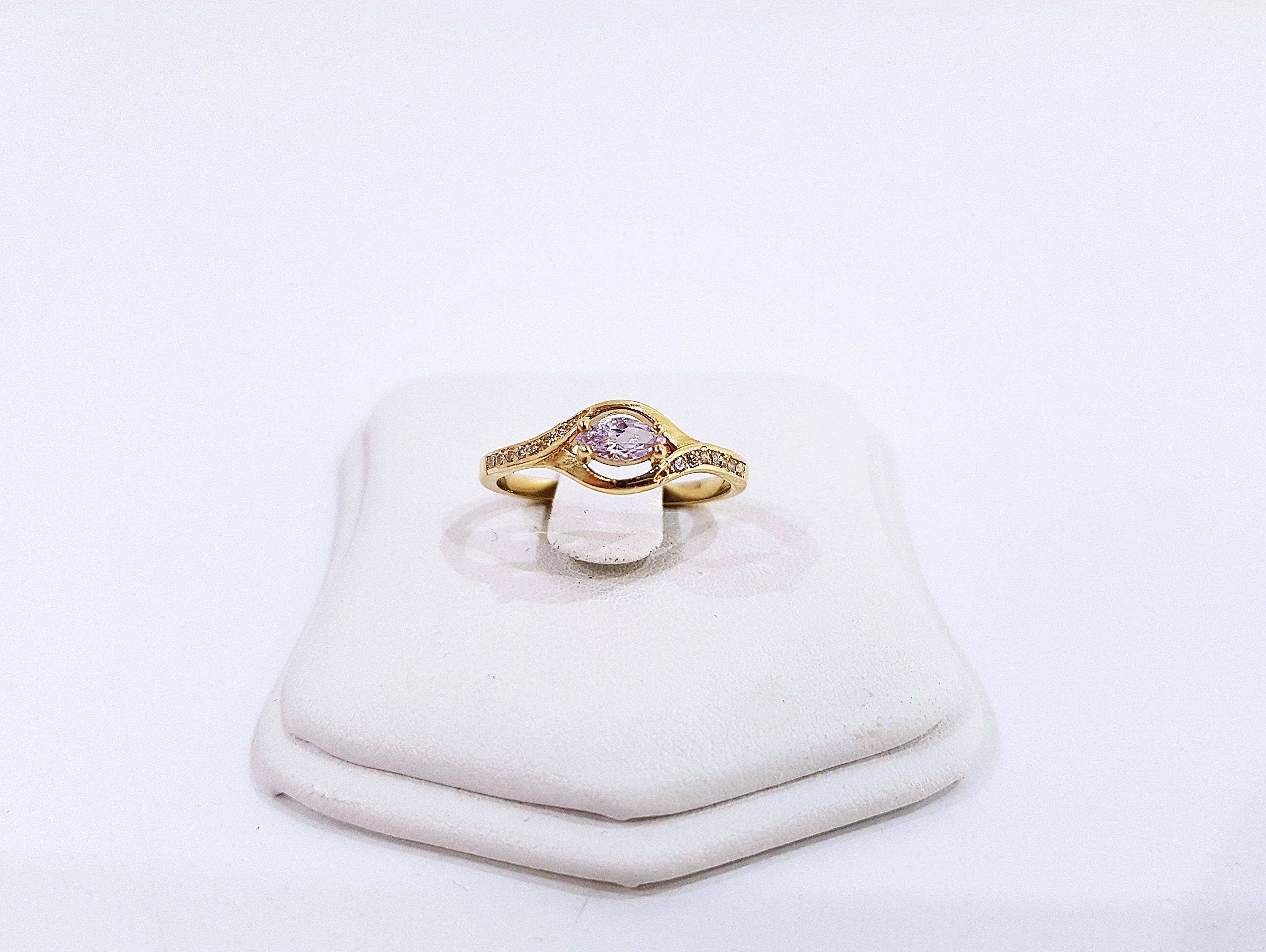 zloty-pierscionek-z-fioletowa-cyrkonia-193-585-r14-material-15835-2