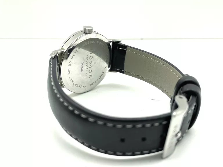zegarek-nomos-glashutte-tangente-24025-rodzaj-analogowe