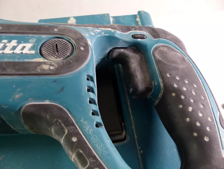 MAKITA DHR241RMJ