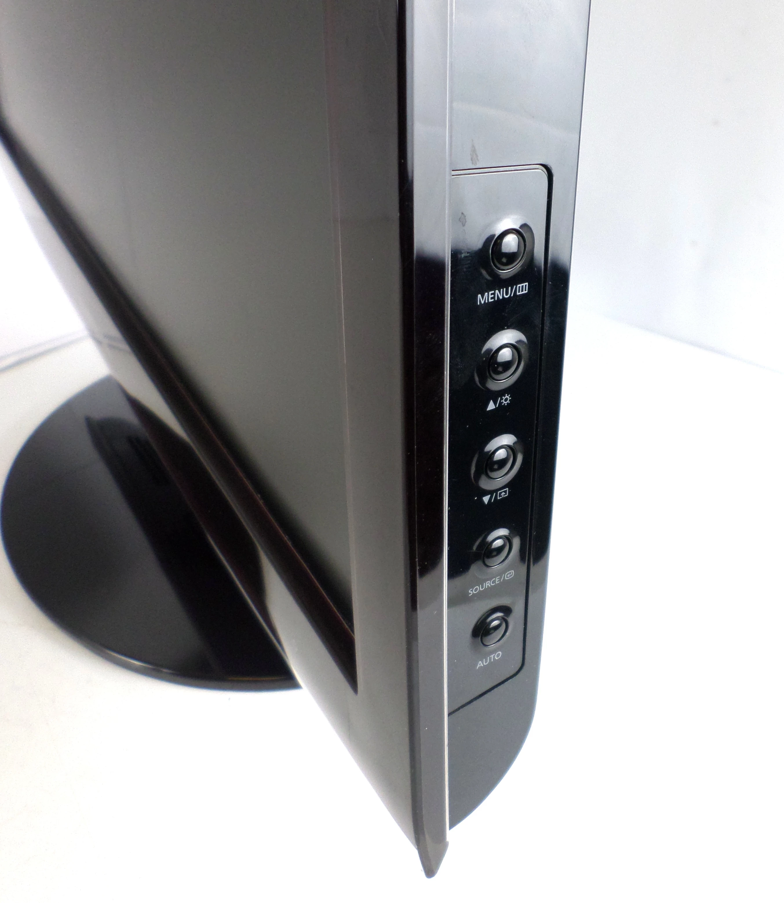 monitor-samsung-t220-22-rodzaj-podswietlania-lcd