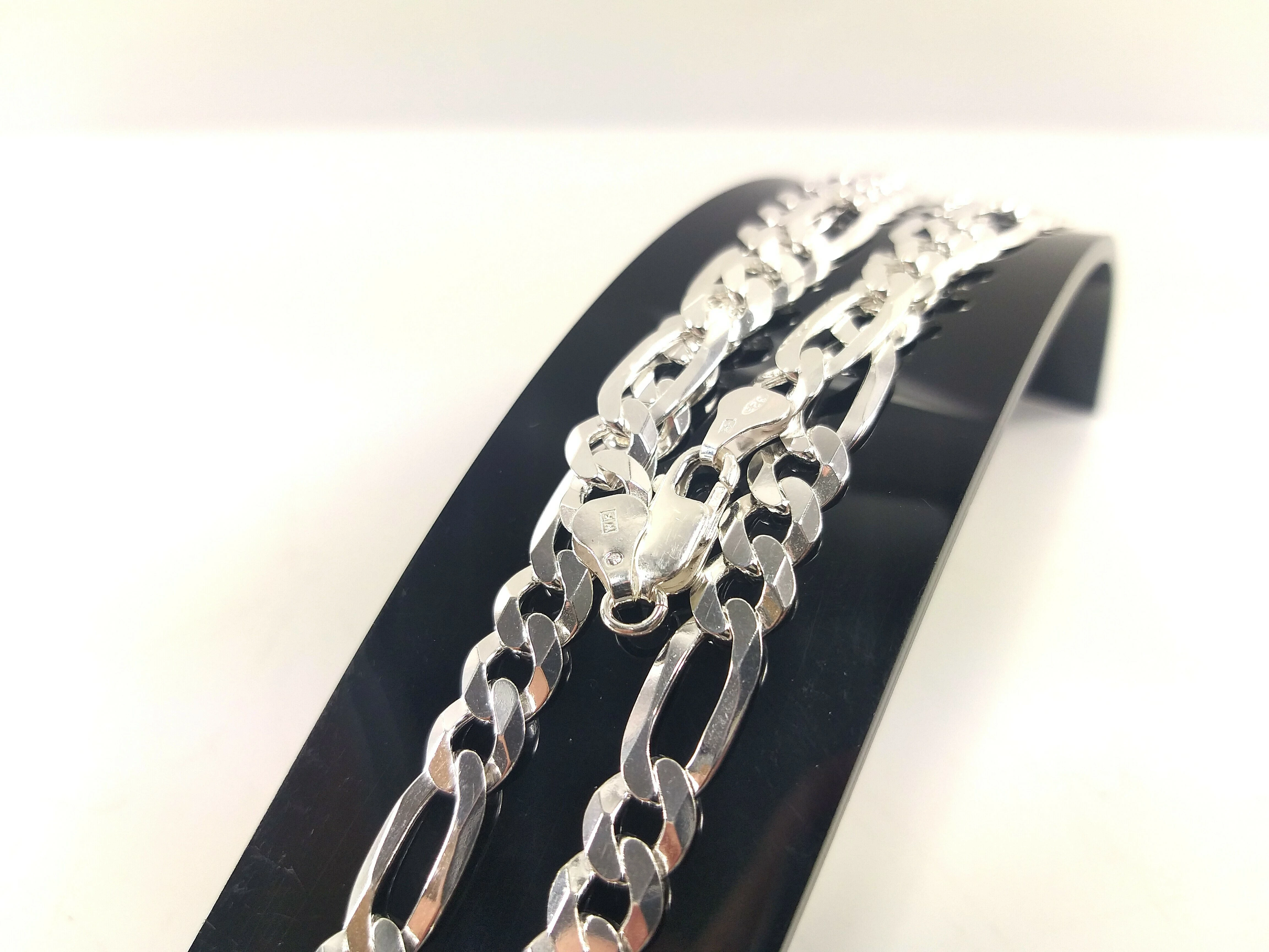 nowy-srebrny-bialy-lancuszek-figaro-60cm-2670g-kod-producenta-5907580300818