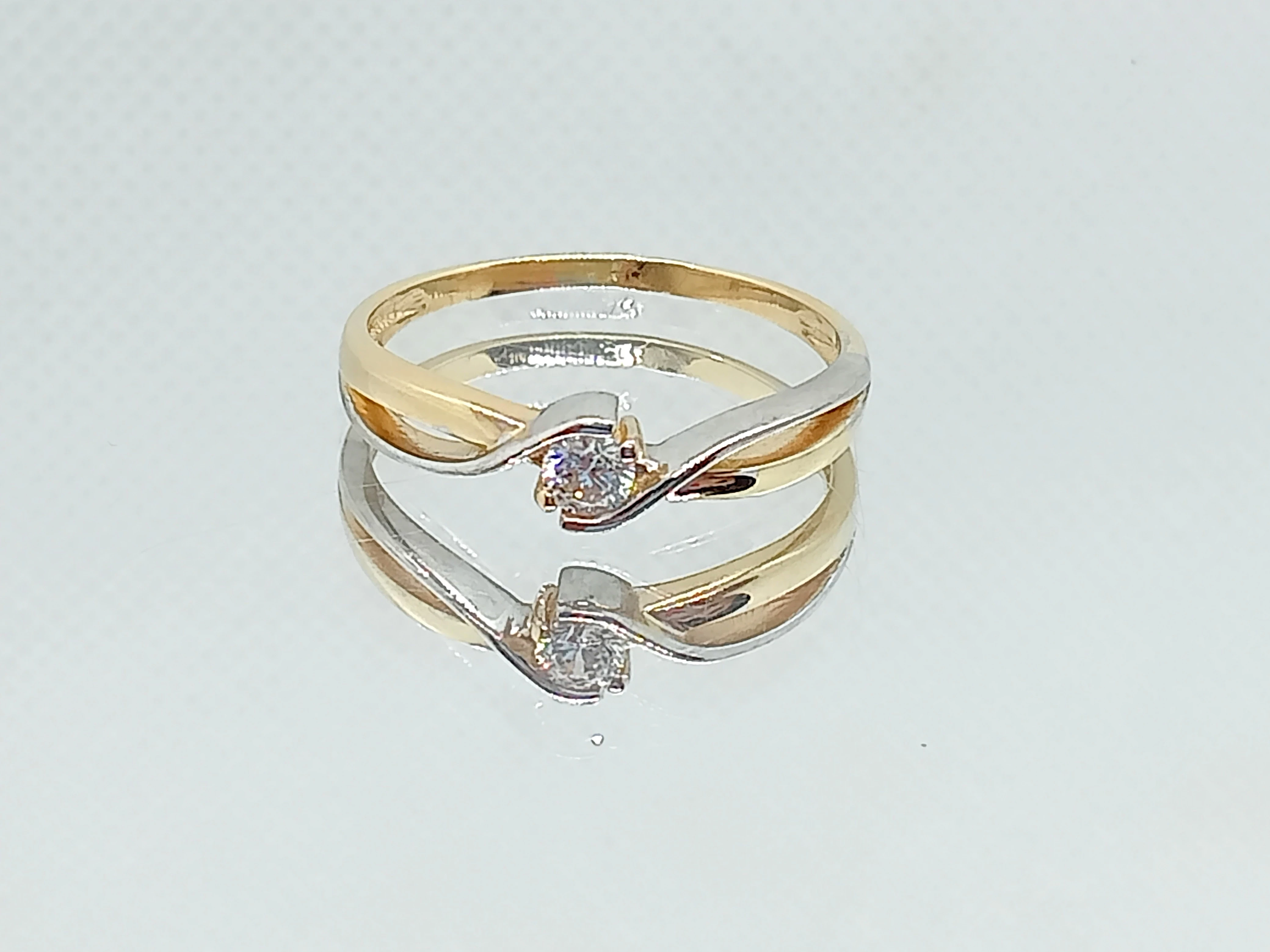 zloty-pierscionek-z-cyrkonia-585-r16-marka-inna-marka