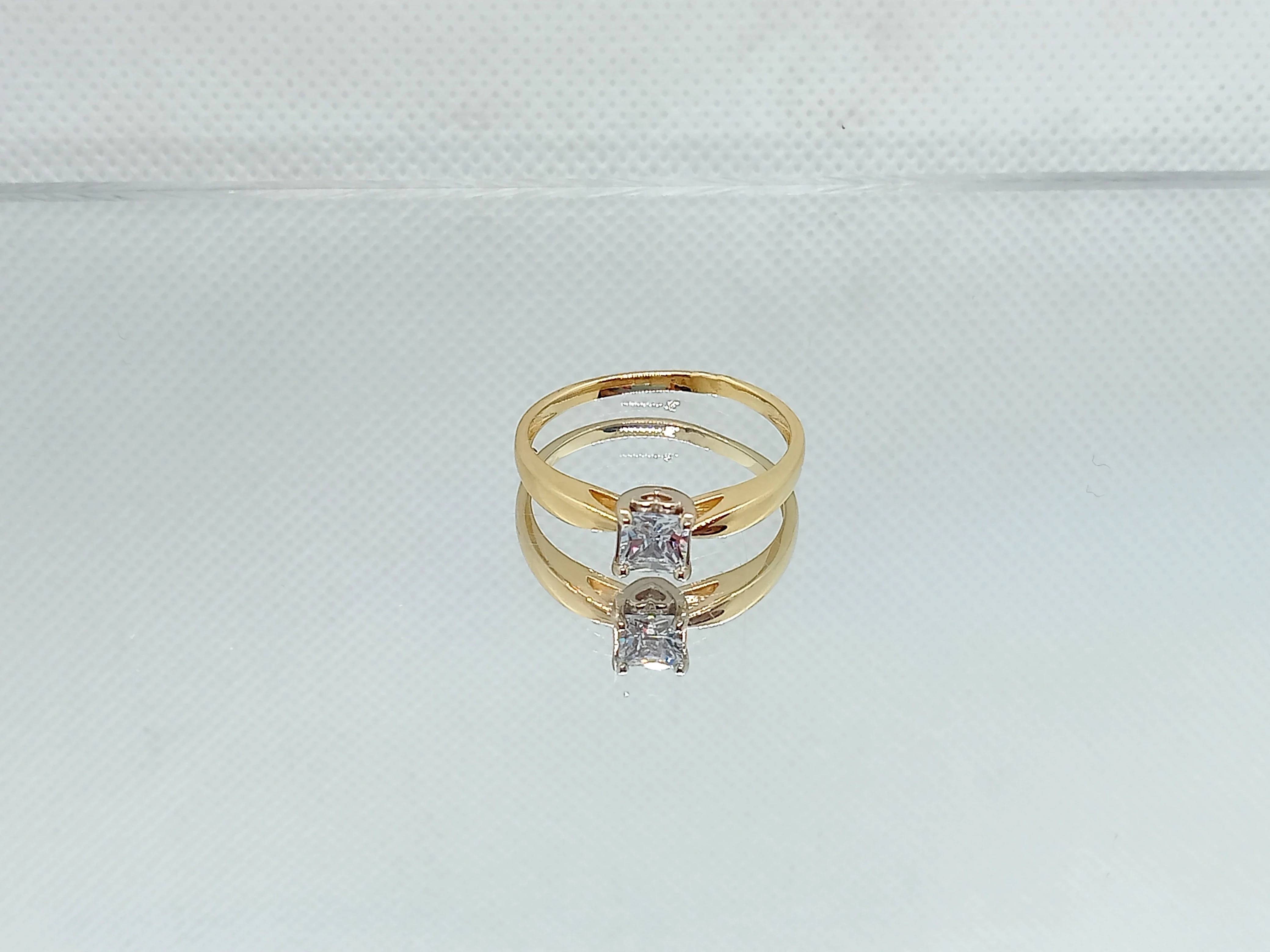 zloty-pierscionek-z-cyrkonia-kwadrat-585-marka-inna-marka