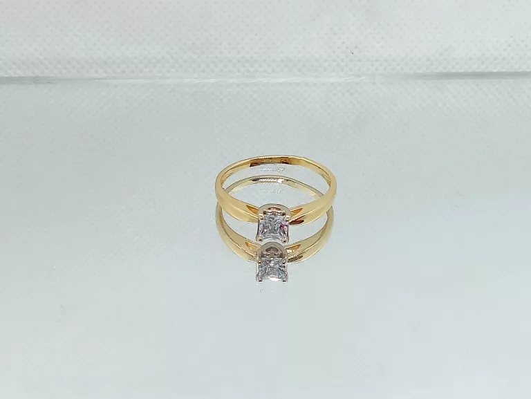 zloty-pierscionek-z-cyrkonia-kwadrat-585-marka-inna-marka