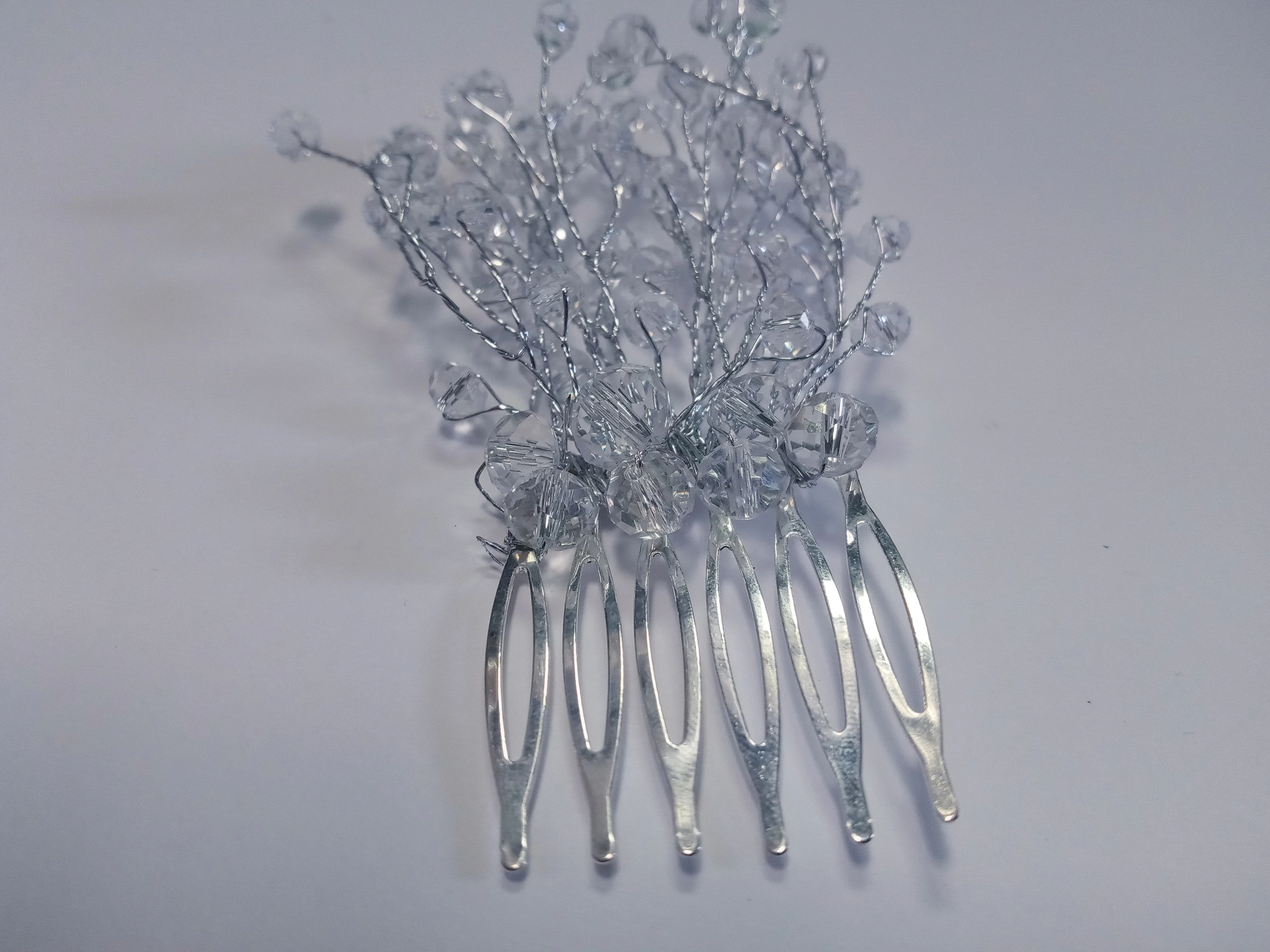 grzebien-do-wlosow-z-krysztalkami-g180-kolor-dominujacy-srebrny