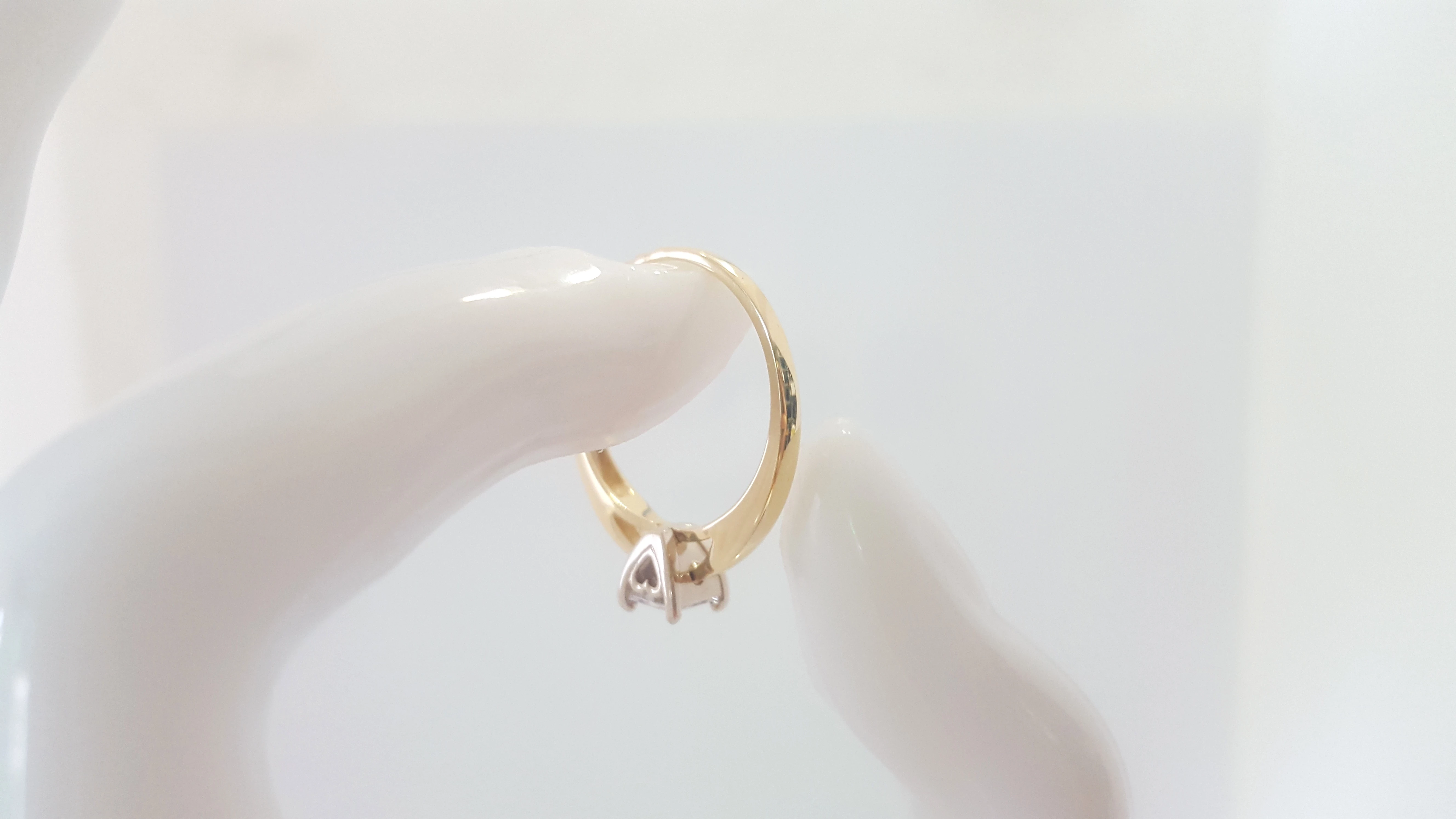 sliczny-zloty-pierscionek-z-cyrkonia-kwadrat-585-material-zloto