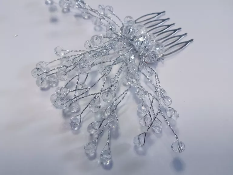 grzebien-do-wlosow-z-krysztalkami-g180-grunwaldzka-12-ostroda