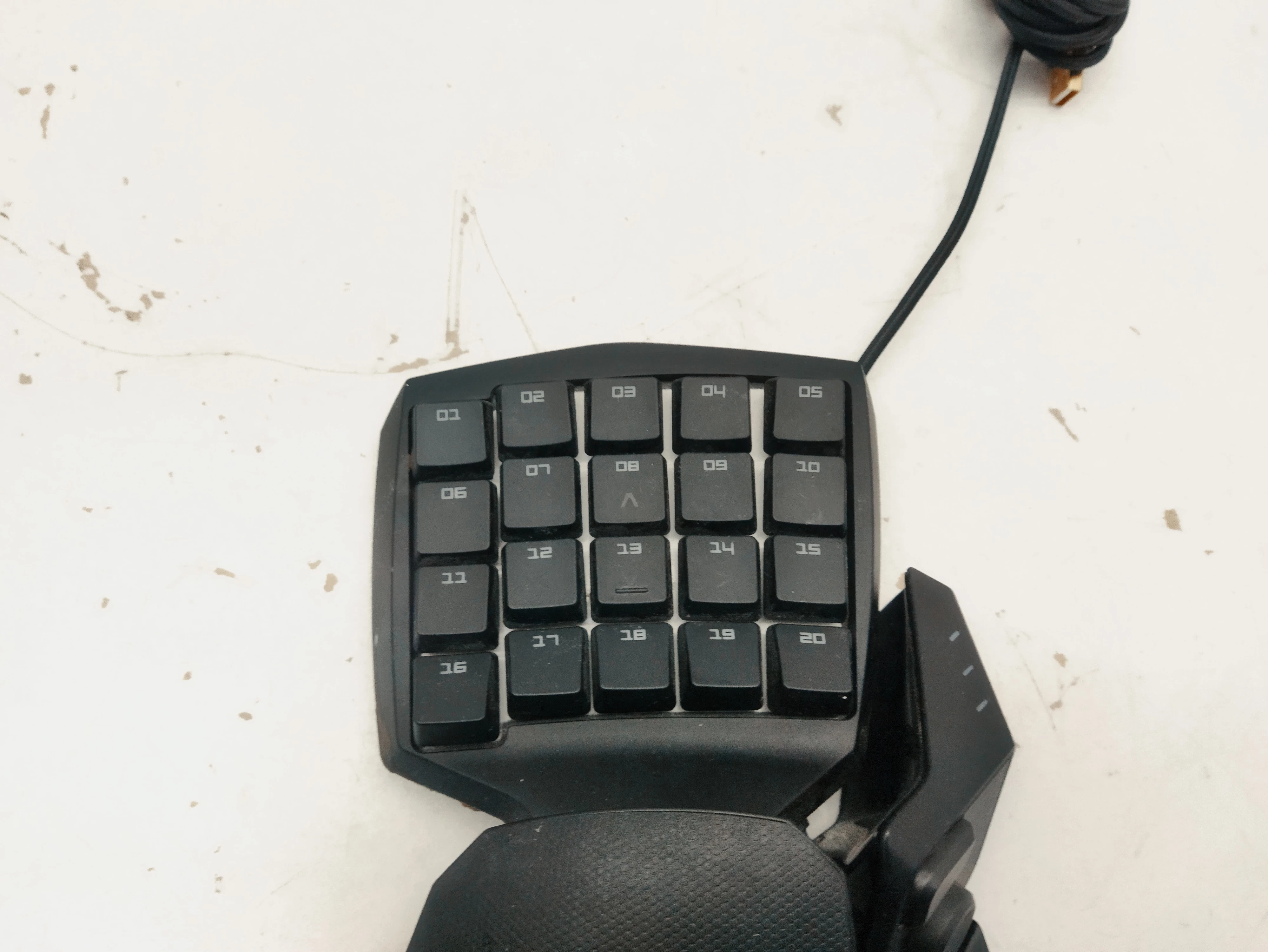 klawiatura-gamingowa-razer-orbweaver-chroma-interfejs-usb