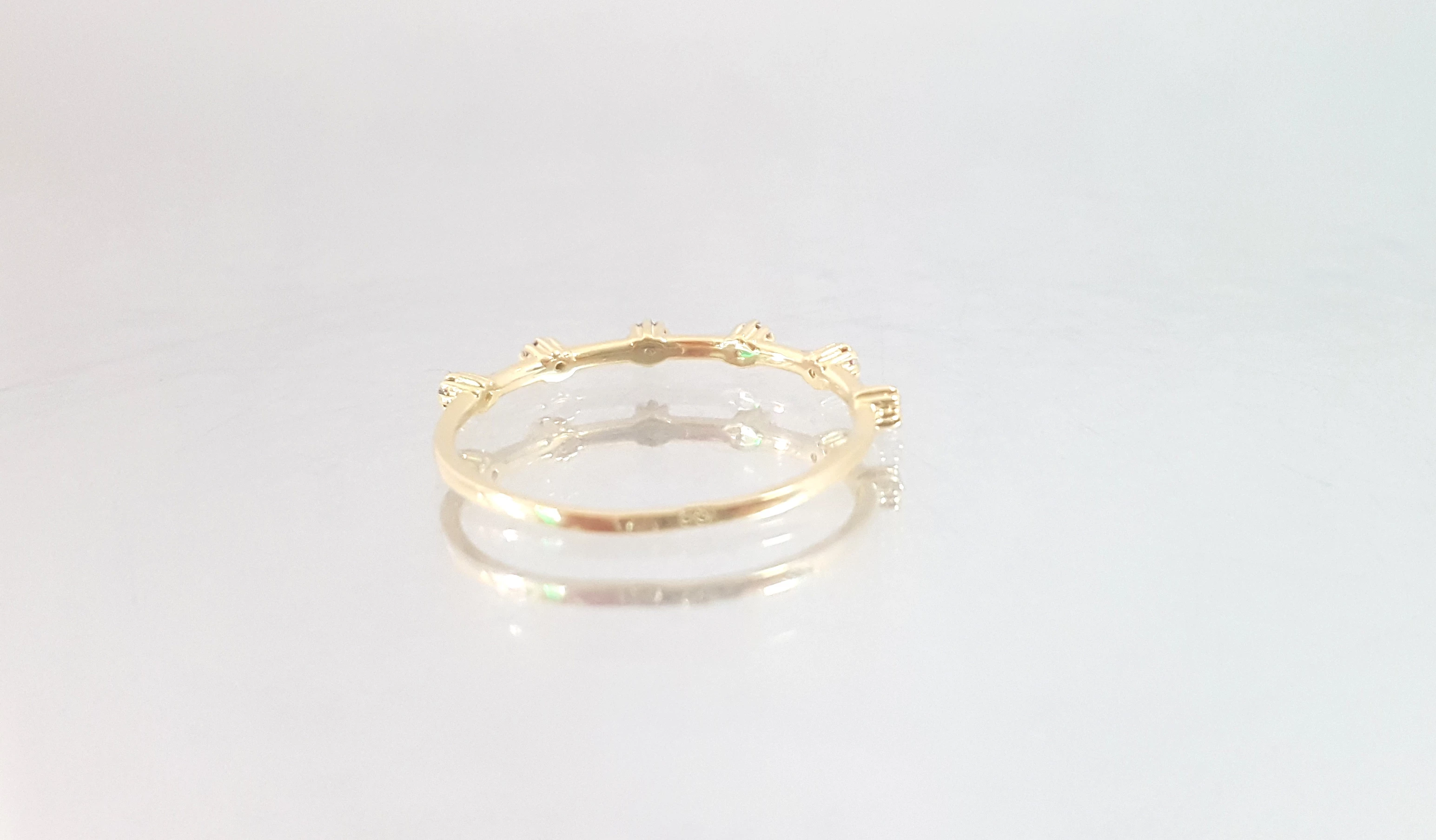 sliczny-zloty-pierscionek-cyrkonia-kolor-585-096g-material-zloto