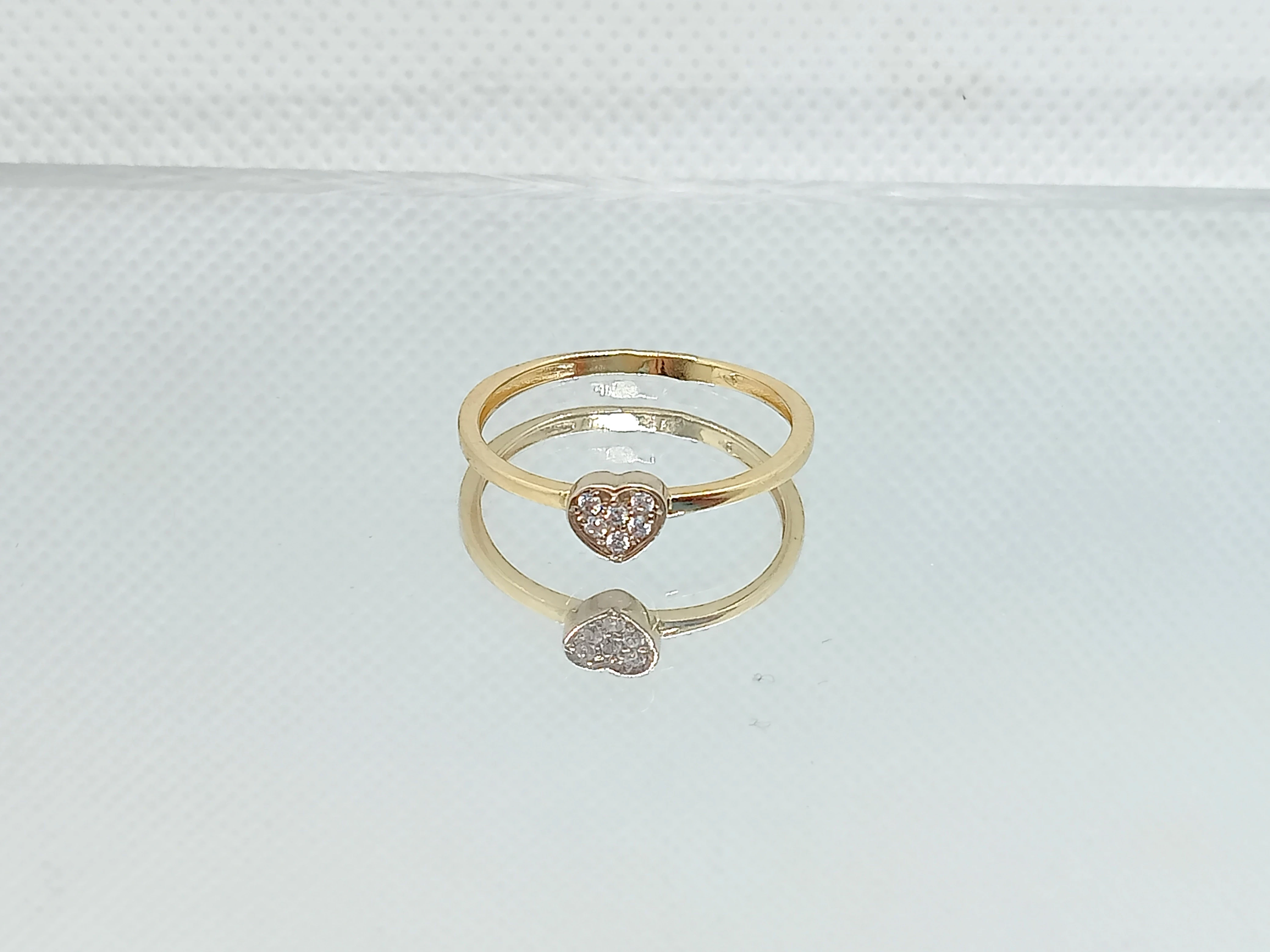 zloty-pierscionek-z-cyrkoniami-serduszko-585-marka-inna-marka