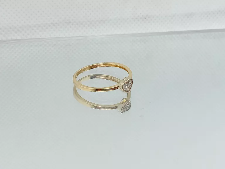 zloty-pierscionek-z-cyrkoniami-serduszko-585-material-zloto