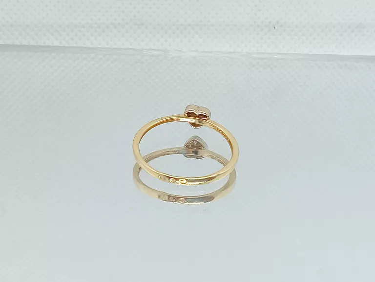 zloty-pierscionek-z-cyrkoniami-serduszko-585-kamien-inny-kamien